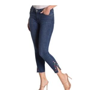 Levi’s embroidered skinny jean
